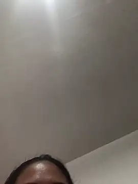 lady candy85 online show from February 4, 2026, 3:45 am