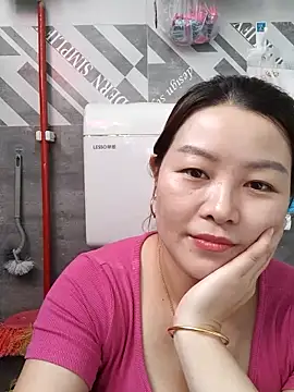 Snapshot of Jennie_dogy chatting on May 25, 2026, 1:44 am Jennie dogy online show from May 25, 2026, 1:44 am