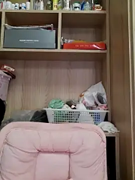 Snapshot of Jennie_dogy chatting on June 5, 2026, 2:51 am Jennie dogy online show from June 5, 2026, 2:51 am