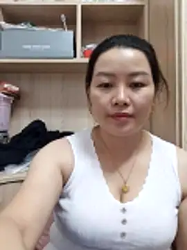 Snapshot of Jennie_dogy chatting on June 10, 2026, 2:12 am Jennie dogy online show from June 10, 2026, 2:12 am