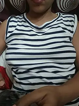 Snapshot of komalsharma99 chatting on May 17, 2026, 6:59 pm komalsharma99 online show from May 17, 2026, 6:59 pm