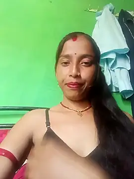 Snapshot of Cut_it73 chatting on April 1, 2026, 11:00 am Cut it73 online show from April 1, 2026, 11:00 am