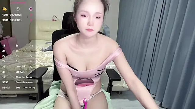Snapshot of Fairy-615 chatting on May 18, 2026, 8:36 pm Fairy-615 online show from May 18, 2026, 8:36 pm
