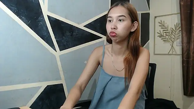 Snapshot of Charming_lexi chatting on May 1, 2026, 2:43 pm Charming lexi online show from May 1, 2026, 2:43 pm