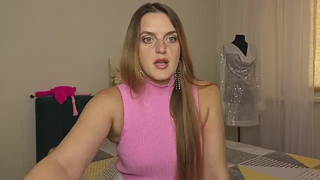Snapshot of GEvangelinka chatting on July 4, 2026, 1:39 pm GEvangelinka online show from July 4, 2026, 1:39 pm