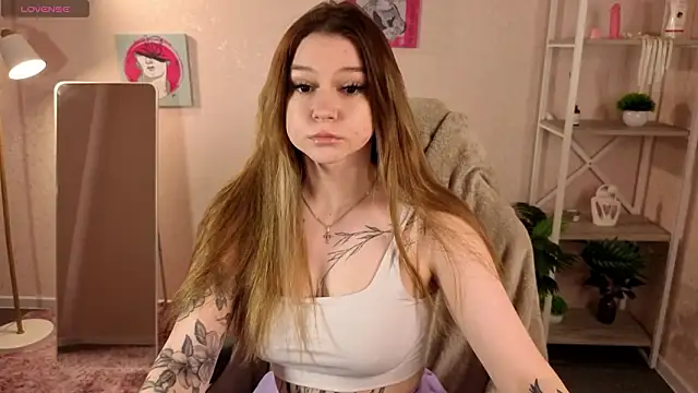 Snapshot of Amy_Davisss chatting on February 27, 2026, 1:05 am Amy Davisss online show from February 27, 2026, 1:05 am