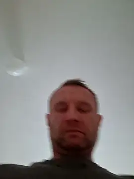 Snapshot of Tommyzzzzzz chatting on May 18, 2026, 2:23 pm Tommyzzzzzz online show from May 18, 2026, 2:23 pm