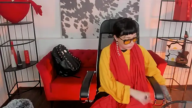 Snapshot of NeoGeisha chatting on June 1, 2026, 7:10 am NeoGeisha online show from June 1, 2026, 7:10 am