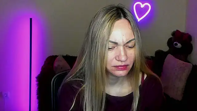 BlondMikey22 online show from April 4, 2026, 5:32 pm