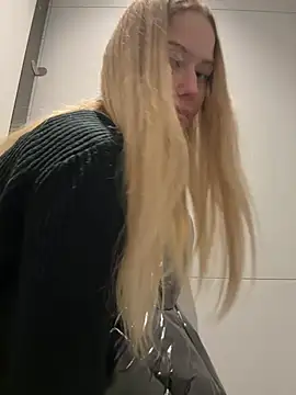 blonde exe online show from February 22, 2026, 4:05 pm