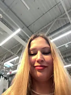 Snapshot of blonde_exe chatting on May 28, 2026, 1:08 pm blonde exe online show from May 28, 2026, 1:08 pm