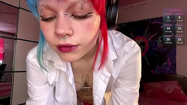 Snapshot of MeowMixer chatting on February 28, 2026, 11:22 am MeowMixer online show from February 28, 2026, 11:22 am