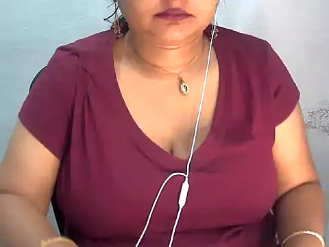 Snapshot of Saniya_K2 chatting on May 14, 2026, 8:15 pm Saniya K2 online show from May 14, 2026, 8:15 pm