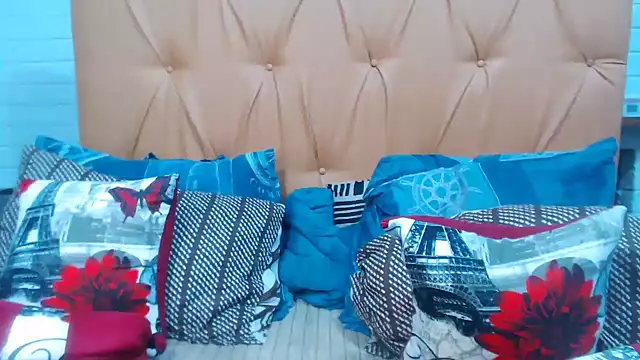 Ladyxx21 online show from February 23, 2026, 5:32 pm