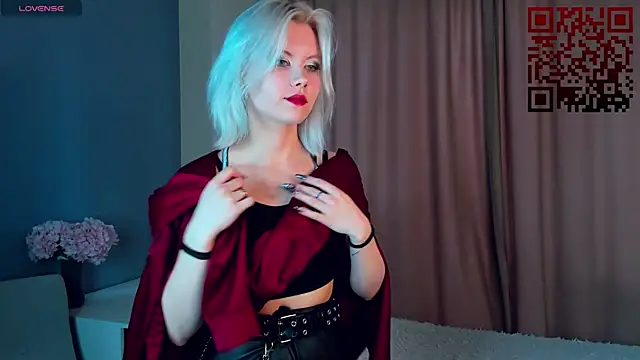 GoldenLenarz online show from April 7, 2026, 11:10 am