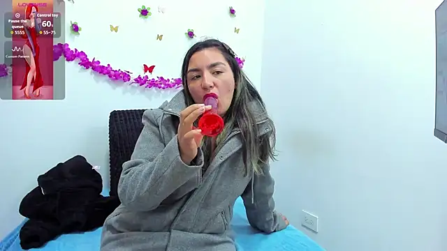 lexyy24 online show from February 12, 2026, 2:23 pm