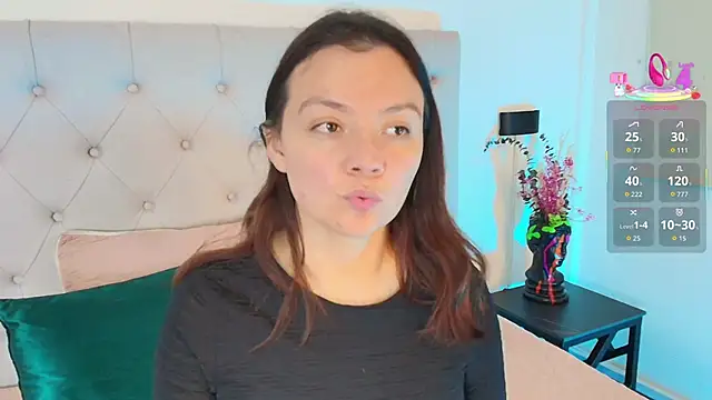 MiccaMadison online show from March 25, 2026, 2:12 pm