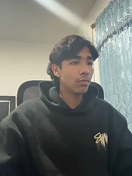 Snapshot of Pedestal_diamant chatting on February 27, 2026, 10:54 pm Pedestal diamant online show from February 27, 2026, 10:54 pm