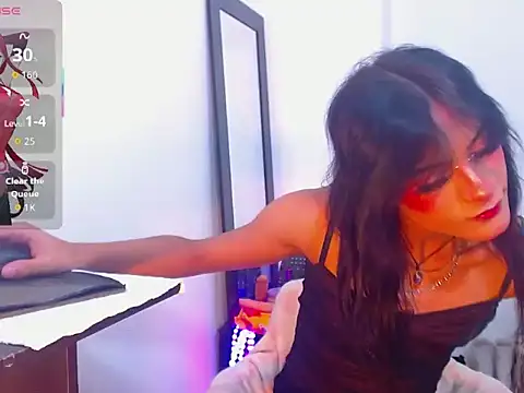 moonlyvelvet online show from March 9, 2026, 5:55 am