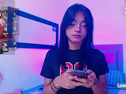 moonlyvelvet online show from March 27, 2026, 5:24 am