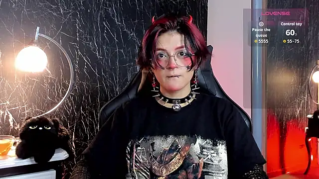 YuuMiko online show from April 9, 2026, 12:54 pm