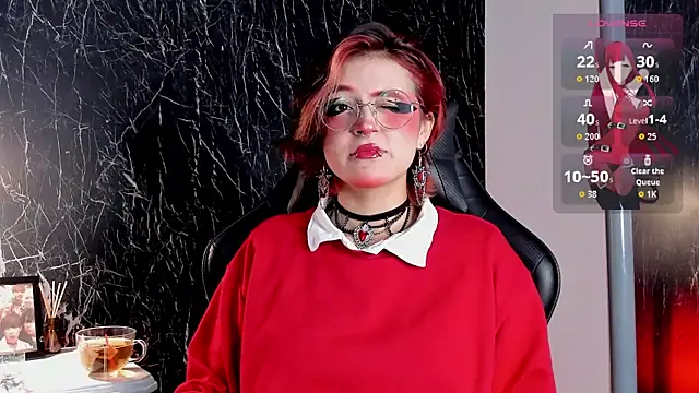 YuuMiko online show from May 26, 2026, 2:13 pm