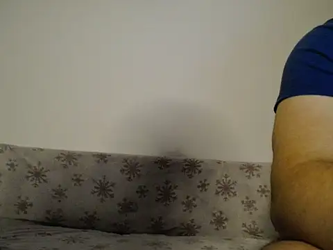 Snapshot of AlbeertBelle chatting on February 11, 2026, 7:19 pm AlbeertBelle online show from February 11, 2026, 7:19 pm