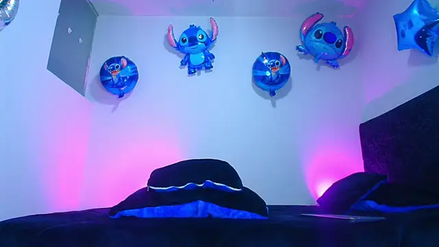 sooe fox online show from February 8, 2026, 4:16 am