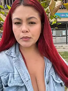 Lia-Moon77 online show from February 15, 2026, 6:04 pm