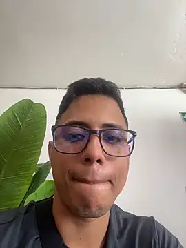 Gael Velaryx online show from April 4, 2026, 6:16 pm