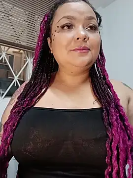 Snapshot of SweettSin chatting on June 7, 2026, 1:37 pm SweettSin online show from June 7, 2026, 1:37 pm