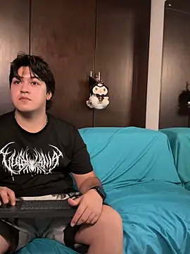 EmilyAndAndrew online show from March 2, 2026, 3:52 am