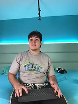 EmilyAndAndrew online show from April 6, 2026, 3:59 am