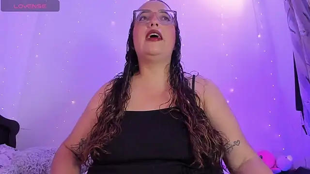 Stacy millerr1 online show from May 3, 2026, 12:27 am