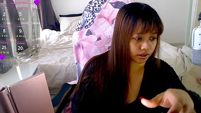 Snapshot of MyAsianWaifu chatting on June 10, 2026, 5:50 am MyAsianWaifu online show from June 10, 2026, 5:50 am