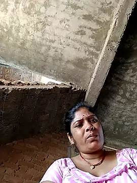 Snapshot of Horney_Bhabhi chatting on May 11, 2026, 6:52 am Horney Bhabhi online show from May 11, 2026, 6:52 am