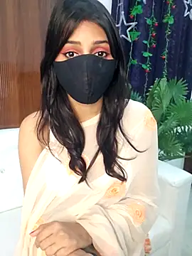 Snapshot of KavyaCurves chatting on February 6, 2026, 11:02 am KavyaCurves online show from February 6, 2026, 11:02 am