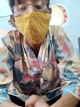 Snapshot of the_tannu chatting on July 2, 2026, 4:29 am the tannu online show from July 2, 2026, 4:29 am