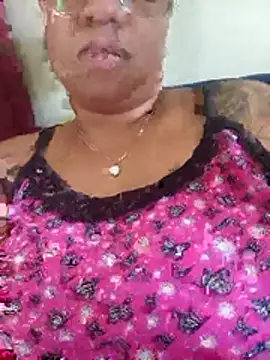 Snapshot of Mineirasafada2026 chatting on February 23, 2026, 5:10 pm Mineirasafada2026 online show from February 23, 2026, 5:10 pm