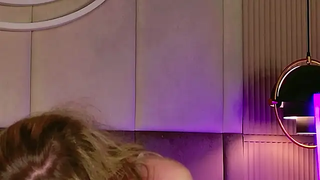 Snapshot of Beckie_White chatting on February 20, 2026, 8:53 pm Beckie White online show from February 20, 2026, 8:53 pm