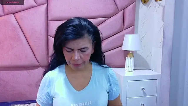 jennifer 0717 online show from April 2, 2026, 12:52 am