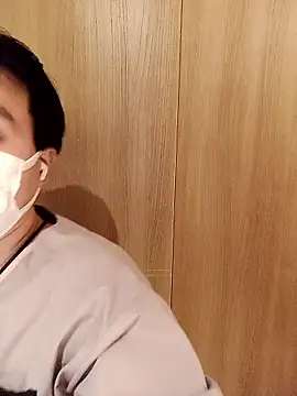 Snapshot of shizuku-kun211 chatting on February 15, 2026, 7:10 pm shizuku-kun211 online show from February 15, 2026, 7:10 pm