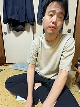 shizuku-kun211 online show from June 20, 2026, 8:22 pm