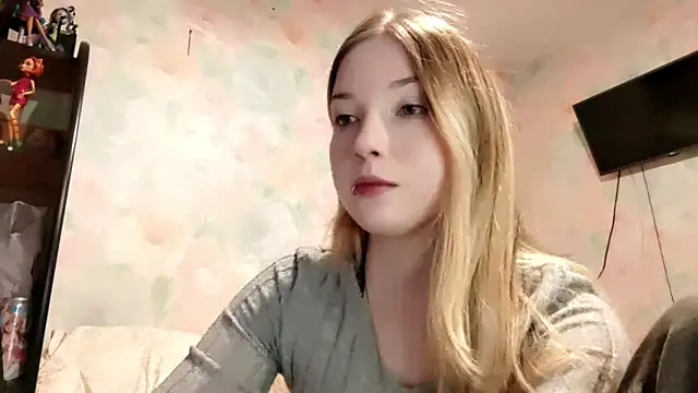 TiaBIanks online show from April 15, 2026, 10:44 am