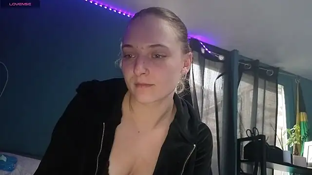 JadeAlexis403 online show from April 3, 2026, 6:17 pm