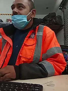 OMARMEX1 online show from April 6, 2026, 3:13 pm