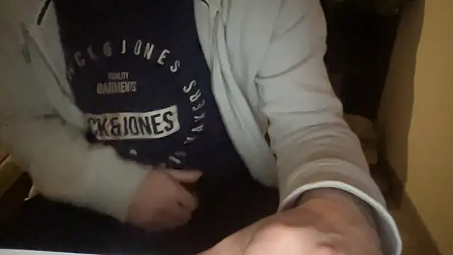 Snapshot of raoulbtnbois chatting on February 13, 2026, 4:58 pm raoulbtnbois online show from February 13, 2026, 4:58 pm