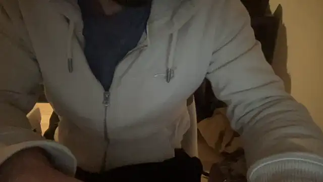 Snapshot of raoulbtnbois chatting on February 15, 2026, 12:36 pm raoulbtnbois online show from February 15, 2026, 12:36 pm