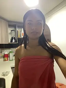 Snapshot of Romie_rous chatting on June 4, 2026, 1:06 pm Romie rous online show from June 4, 2026, 1:06 pm