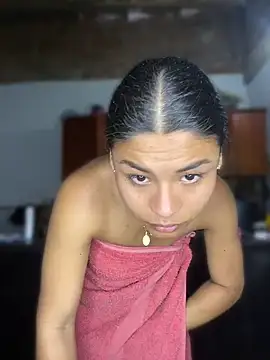 Snapshot of Romie_rous chatting on July 29, 2026, 11:08 am Romie rous online show from July 29, 2026, 11:08 am